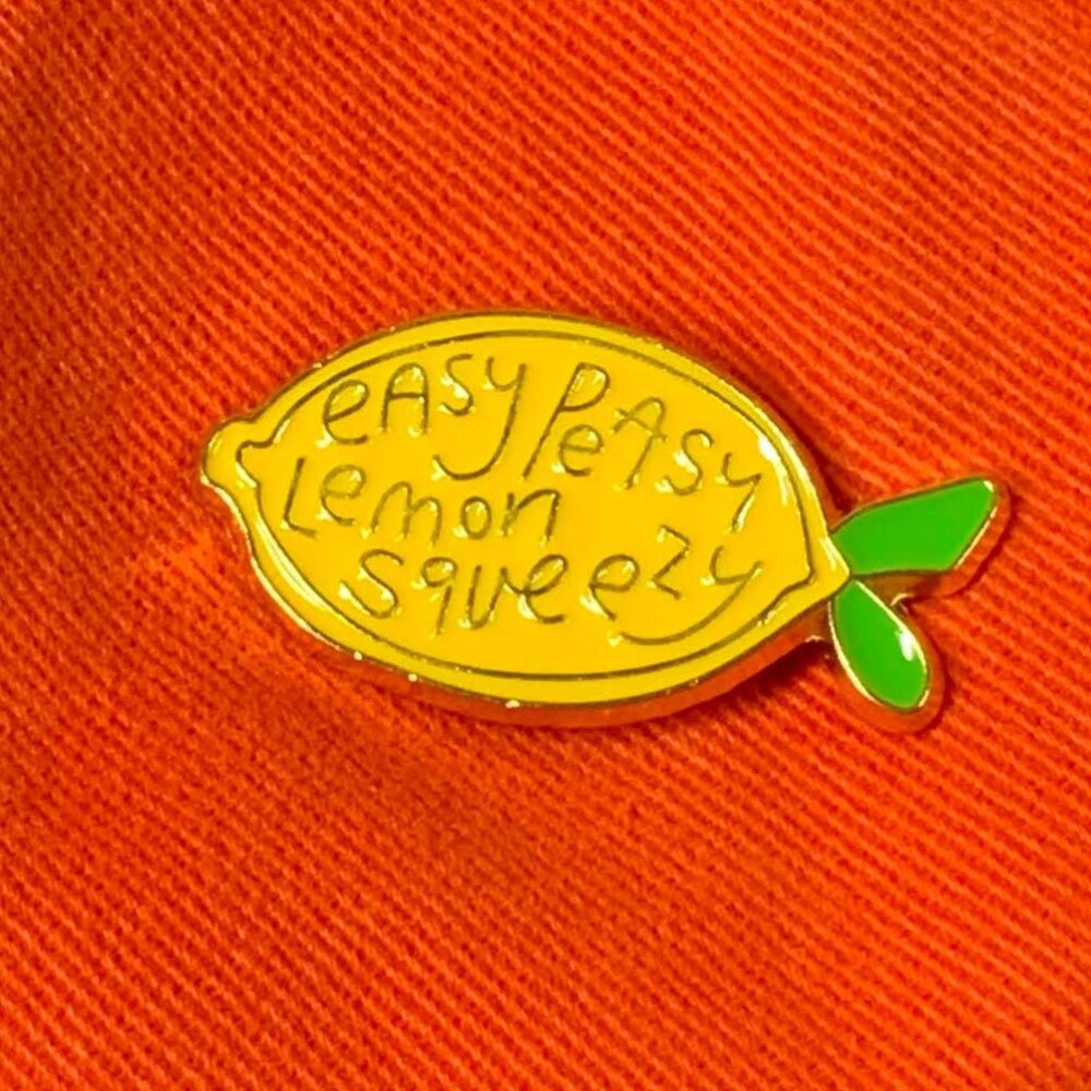 NEW! Easy Peasy‎ Lemon Squeezy Enamel Pin Brooch Yellow Fun! Sassy